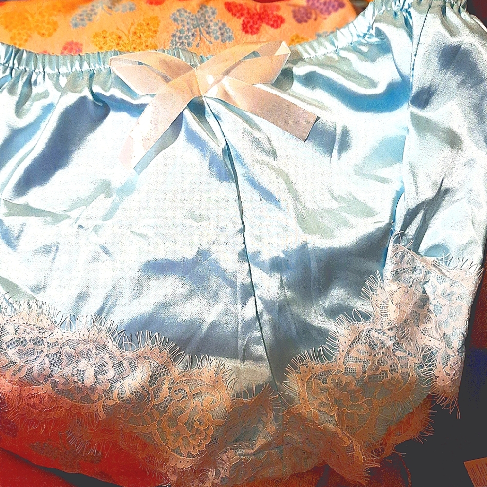Nightie set new without tags